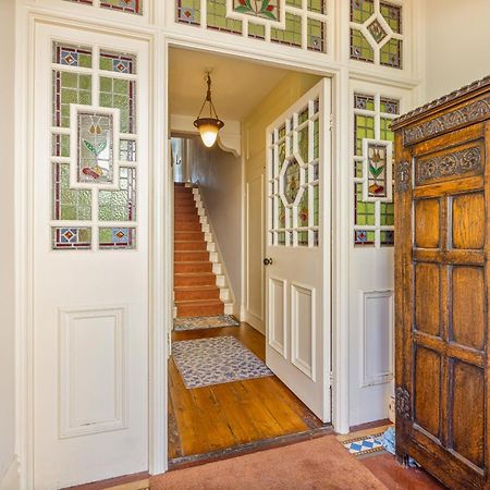 Blue Bliss - Sumptuous, Period Apartment Chagford Bagian luar foto