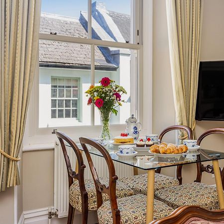 Blue Bliss - Sumptuous, Period Apartment Chagford Bagian luar foto