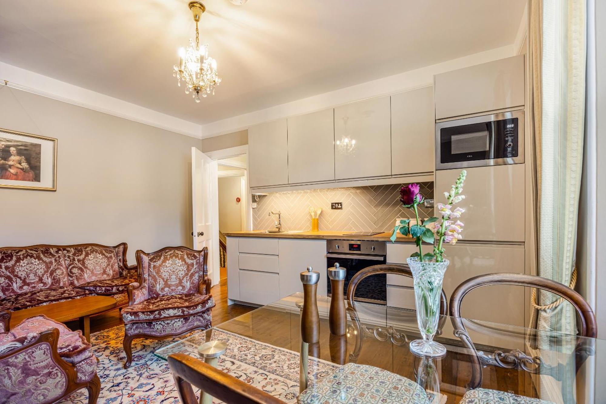 Blue Bliss - Sumptuous, Period Apartment Chagford Ruang foto